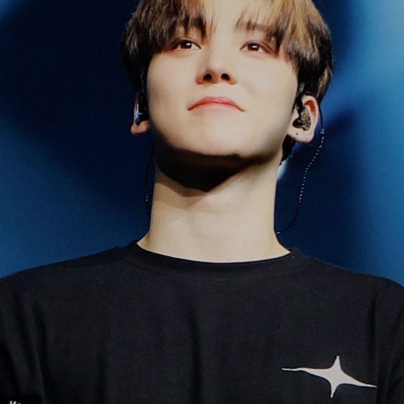 ATEEZ MERCH BREAK THE WALL 100% COTTON SHIRTS (black and white)