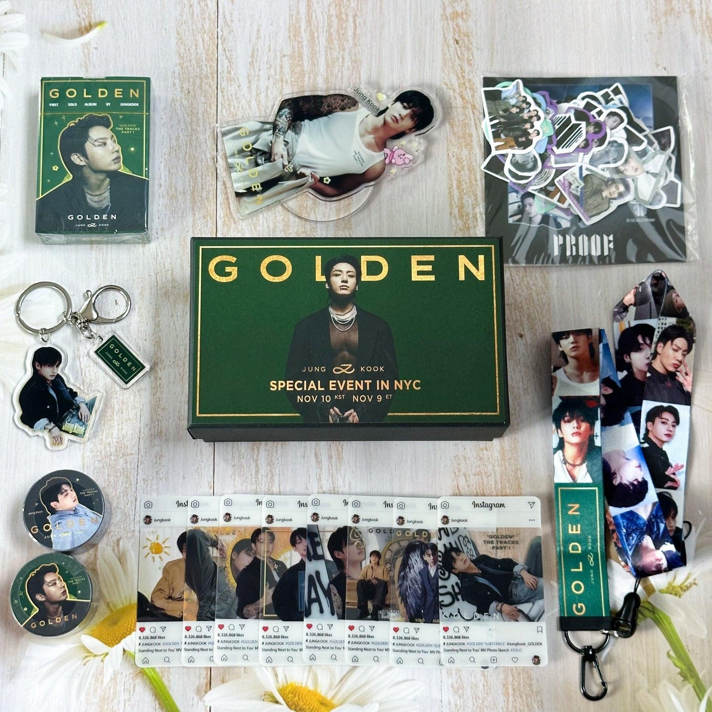 BTS JUNGKOOK GOLDEN KIT WITH 159 PIECES (GIFT BOX WITH/ VARIOUS ITEMS!✨)